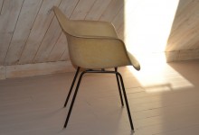 eames dax shell chair